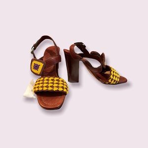 Prada Sandals. Size 38.